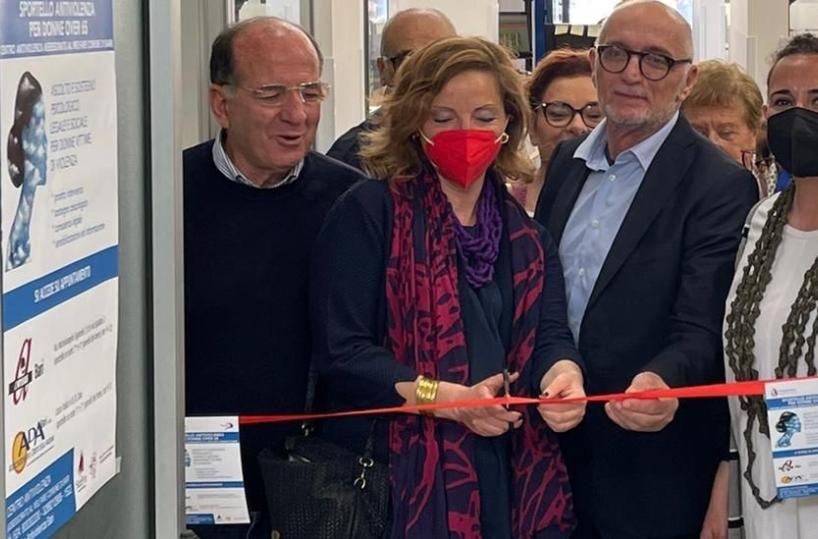 Violenza sulle donne, a Bari due sportelli over 65