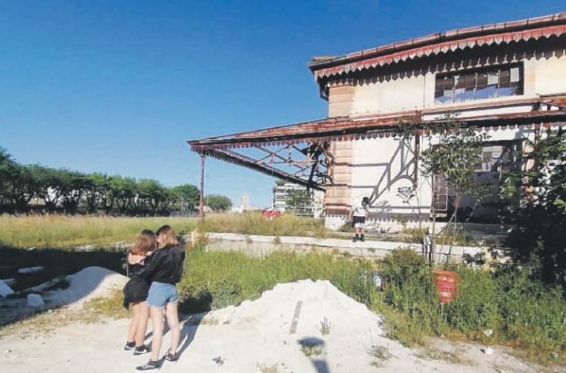 Barletta, il cantiere dell’asse attrezzato un luna park  per  i ragazzi