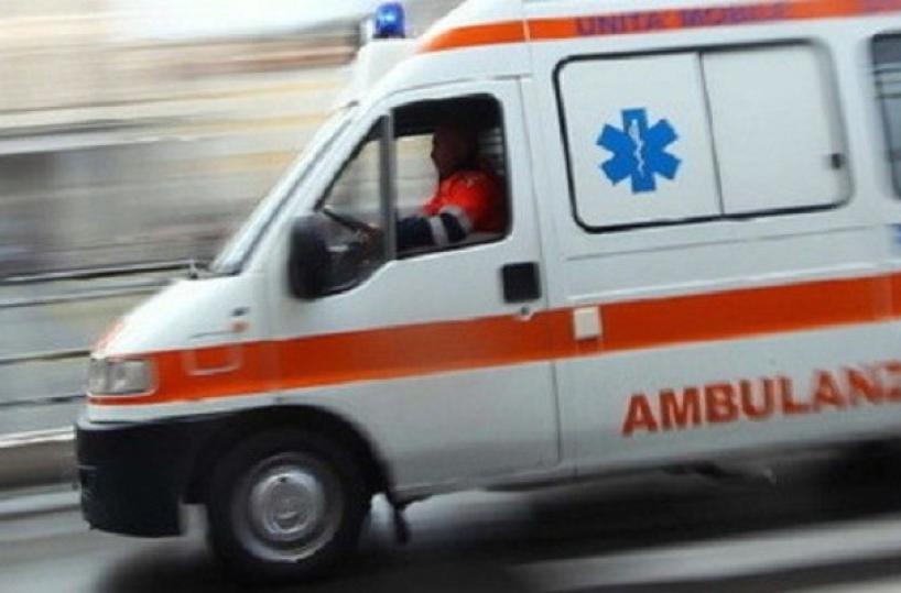 Casamassima, rissa davanti al McDonald per un panino: pestato ragazzo