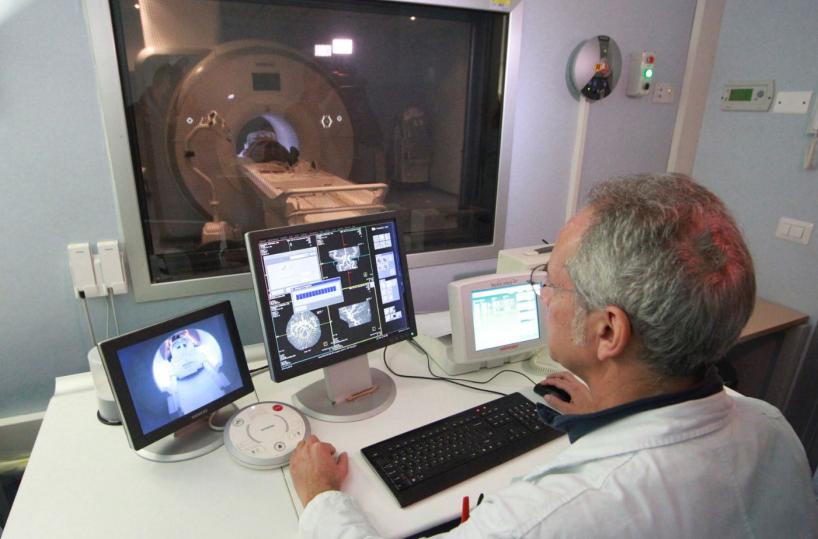 Bari, 110 giorni per un test: attese di mesi anche per le urgenze