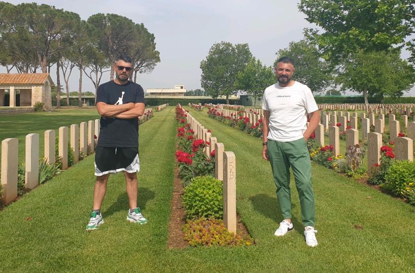  Due fratelli baresi «di casa» nel cimitero inglese