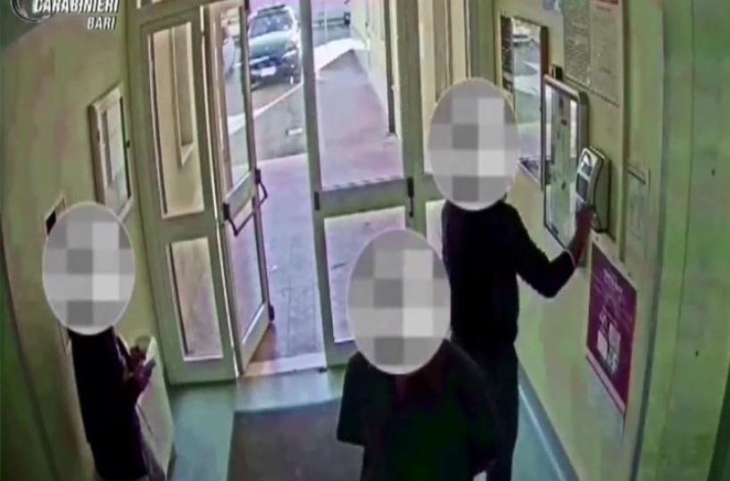 Furbetti del cartellino in ospedale a Monopoli: in 30 a giudizio, due condanne