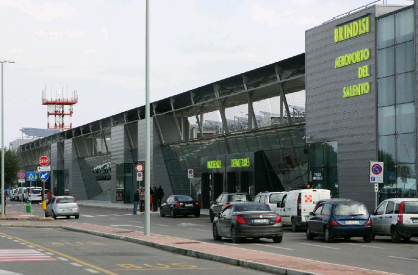 Brindisi, l'aeroporto del Salento