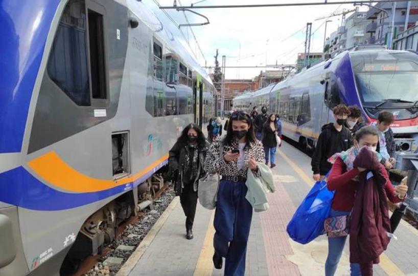 FSE, a Bari Centrale via ai lavori per realizzare nuovo marciapiede e pensilina