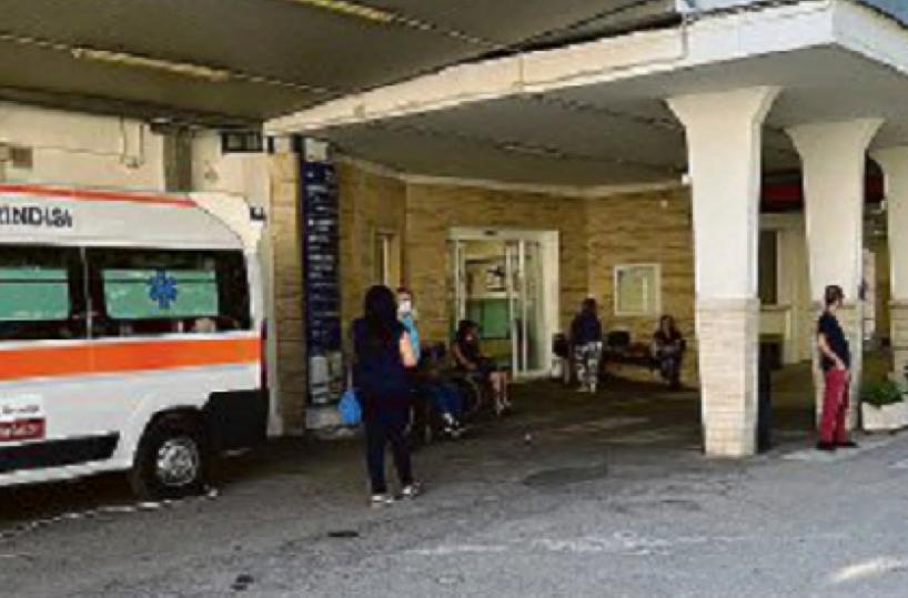 Ostuni, l’ospedale ritorna a «pulsare»: gli utenti in massa