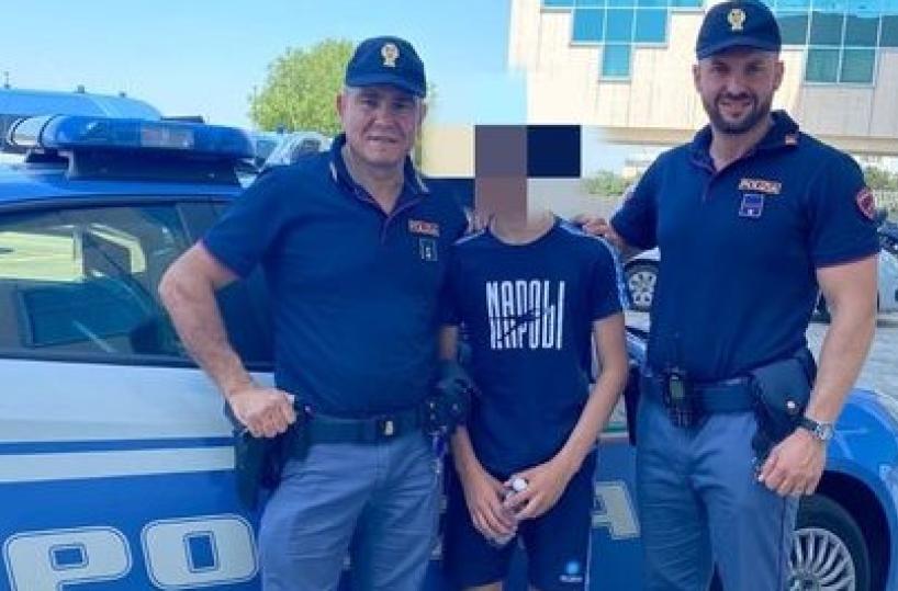 Giovane finlandese si perde a Taranto, la Polizia lo riconsegna ai nonni