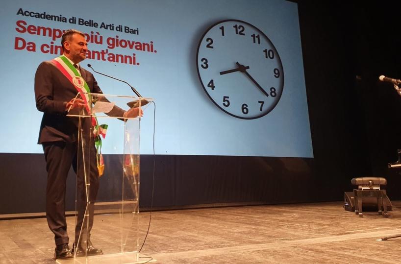 Decaro: «Nel 2023 i lavori per la nuova Accademia delle belle arti»