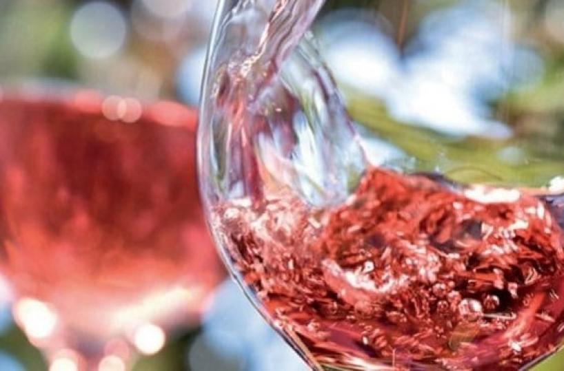 BRINDISI - Coi vini da uve rosse vinificati in rosato