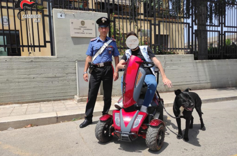 Bari, disabile si ribalta con scooter in campagna: soccorso dai cc
