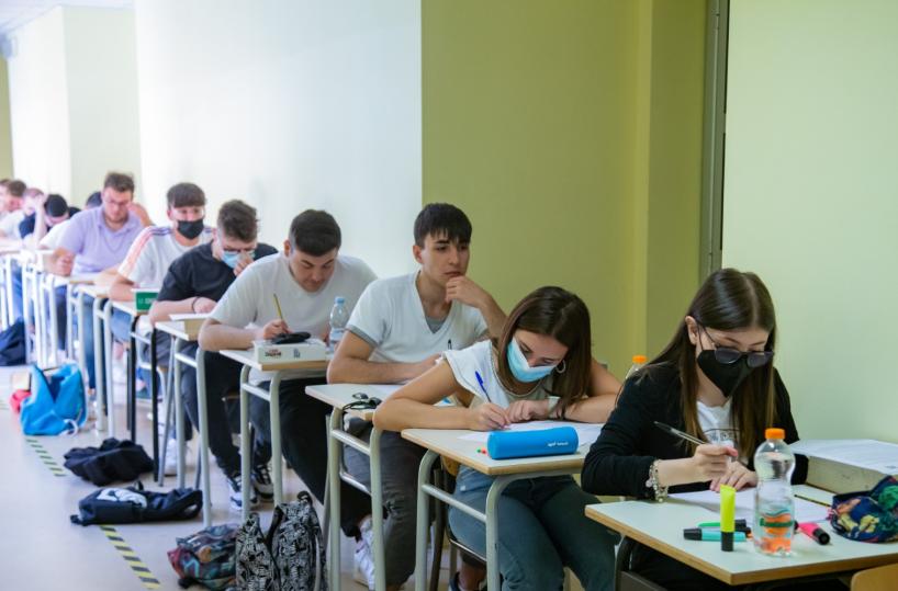 Puglia, alunni insufficienti in italiano e matematica