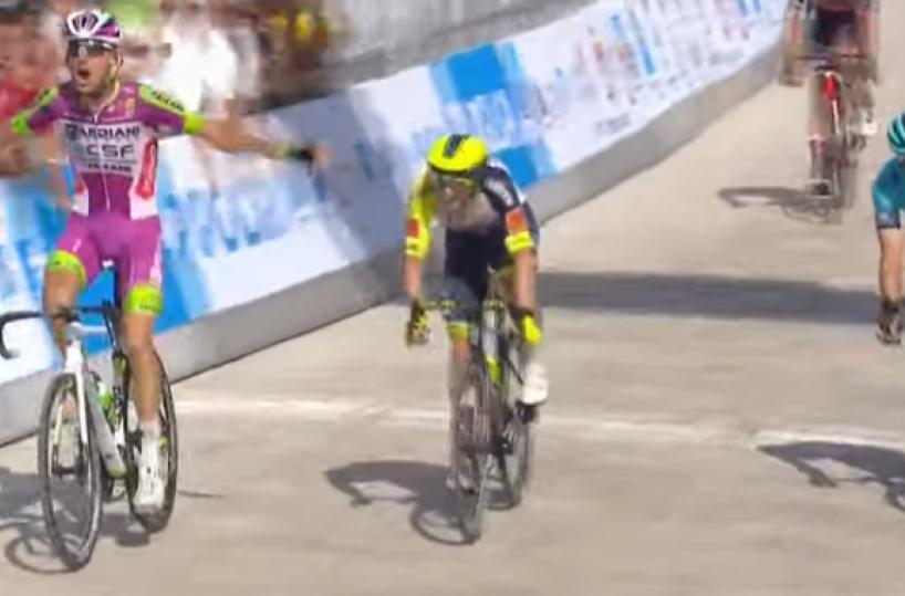 Il veneto Zana vince il Campionato italiano di ciclismo, che regala lo spettacolo della Puglia