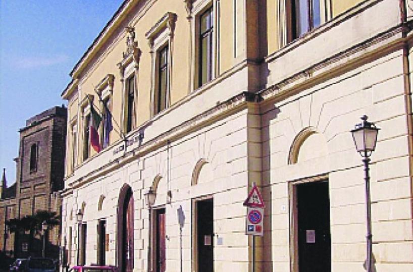 Salice Salentino, un caso di scabbia a scuola: disposta la chiusura