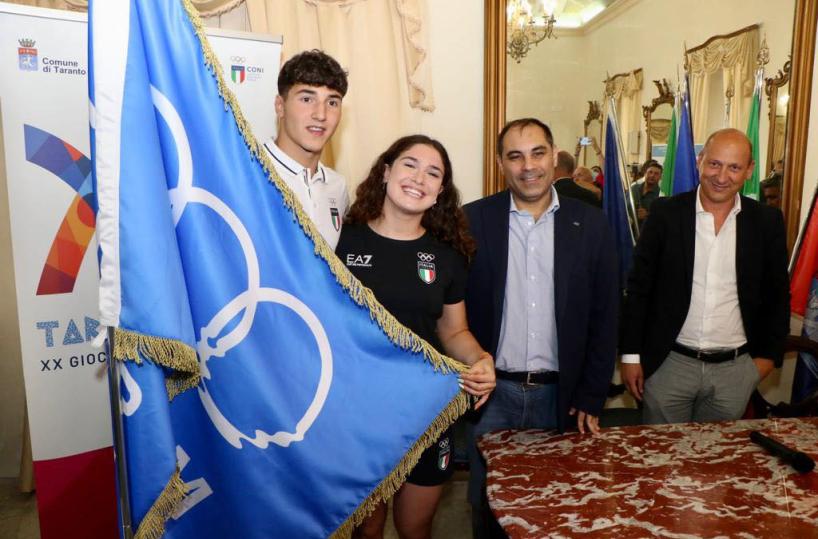 Giochi Mediterraneo: a Taranto arriva la bandiera con i tre cerchi