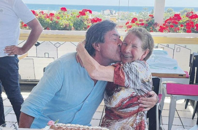 Manduria, 30 anni d’attesa fra speranze e ricerche: alla fine ritrova la sua tata