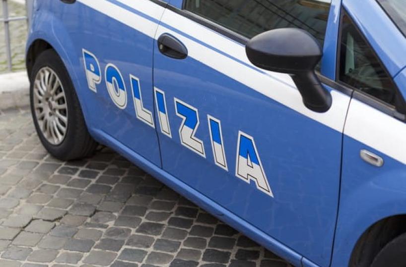 Inseguimento a piedi a Ceglie del Campo: 22enne arrestato dopo colluttazione con i poliziotti