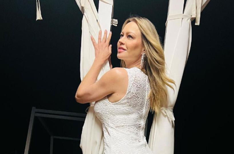 PUGLIA - Brindisi, Anna Falchi a Ostuni