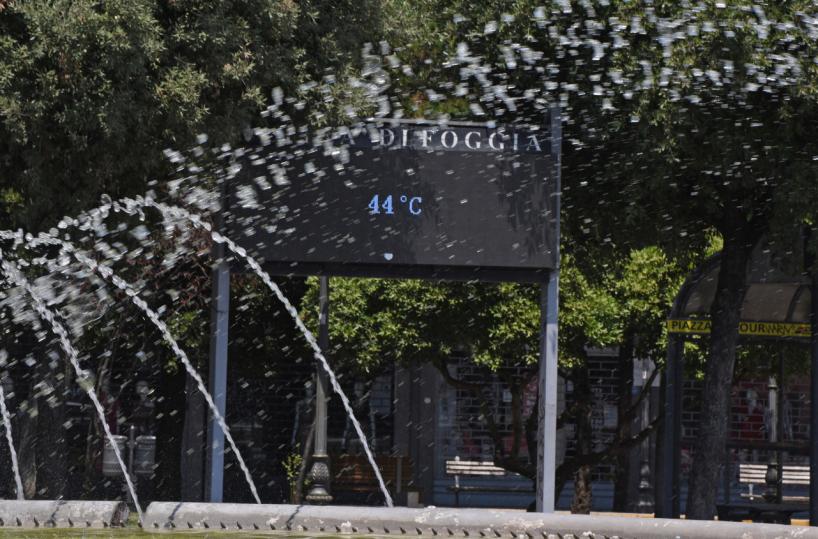 Estate torrida, il caldo fa boccheggiare l’Italia: al Sud nessuna tregua