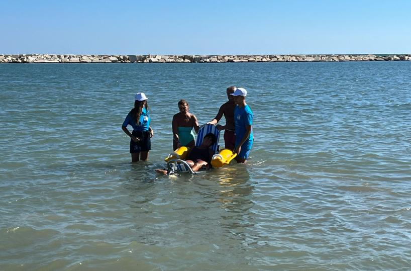 Bari, al via il progetto S.a.l.e: accoglienza in spiaggia di persone con disabilità