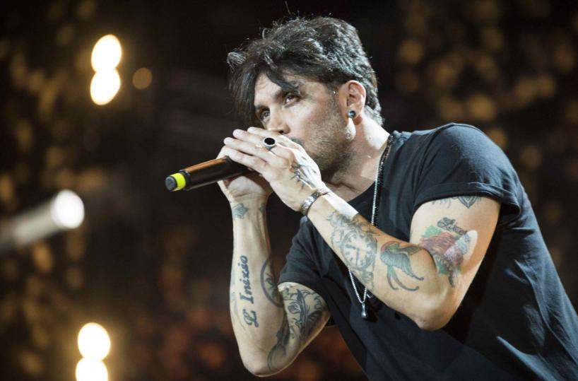 Fabrizio Moro canta in Puglia: «Mi sento più forte, come al mio primo concerto»