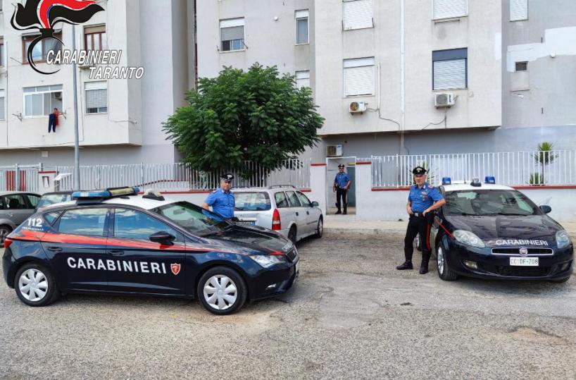 Taranto, beccato con un'arma clandestina: arrestato 48enne