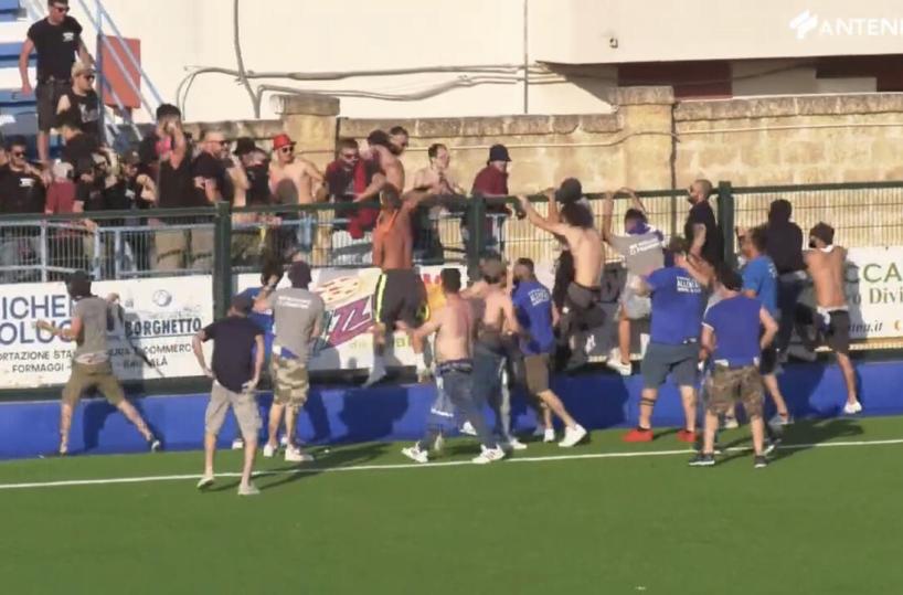 Disordini dopo la partita Fasano-Nardò, i Daspo salgono a 25