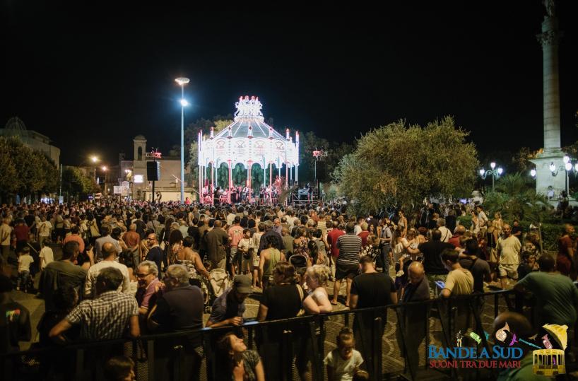 Trepuzzi, entra nel vivo Bande a Sud, grande festa in musica nel centro storico