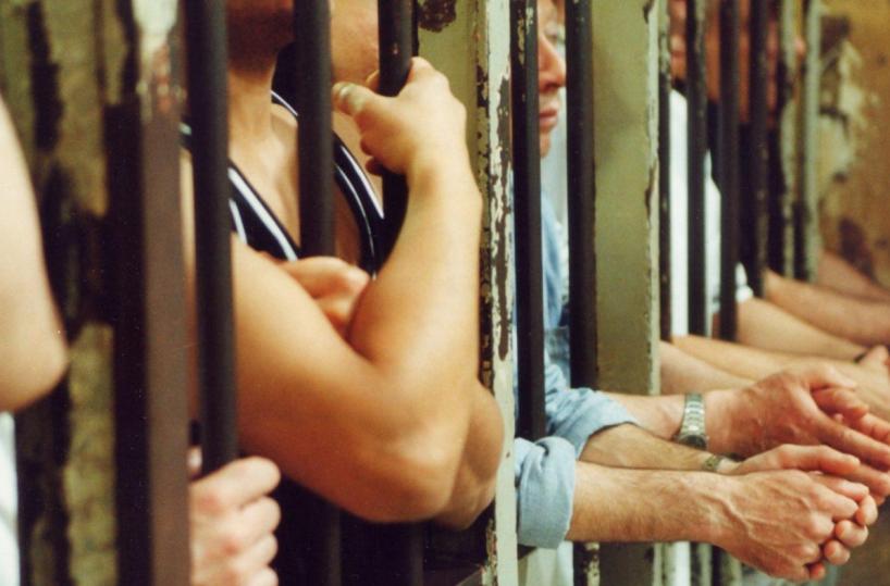Condannata per la morte della figlia, latianese torna libera per fine pena