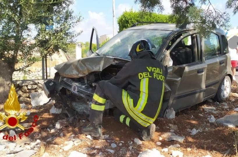 Scontro fra due auto tra Ostuni e Ceglie: 4 ragazze in ospedale in codice rosso