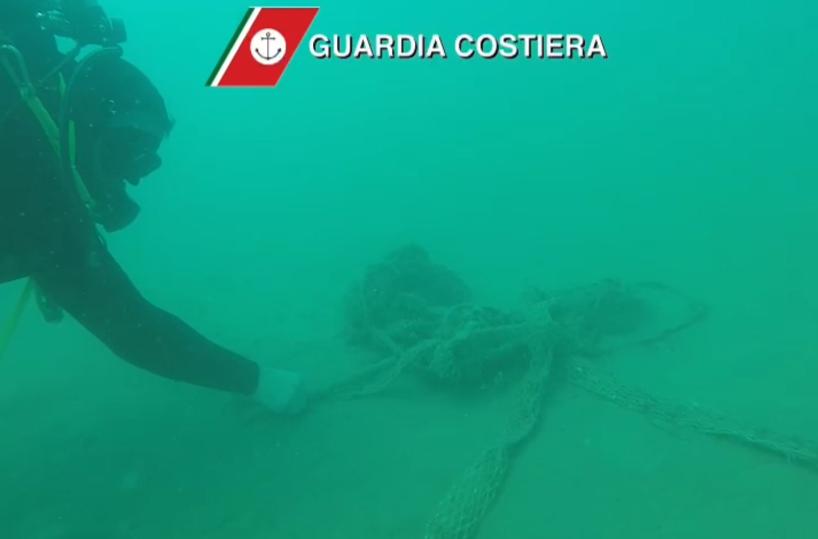 Baia dei campi a Vieste, vasta bonifica dei fondali marini