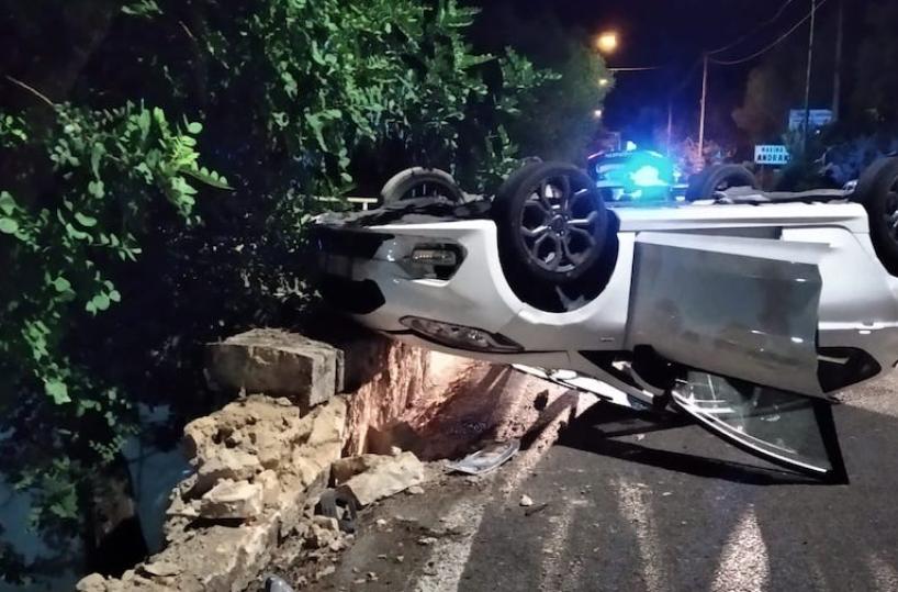 Spettacolare incidente per due marchigiani in Salento, fortunatamente illesi