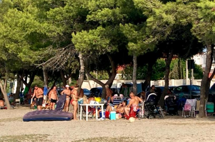 Taranto: un tuffo a viale del Tramonto tra acque limpide e fornacelle