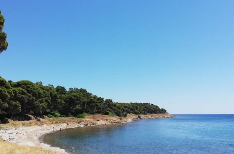 Qui Punta Licosa è pura essenzialità