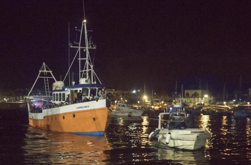 Migranti, in 9 dalla Siria sbarcano a Leuca: c'è anche una bambina