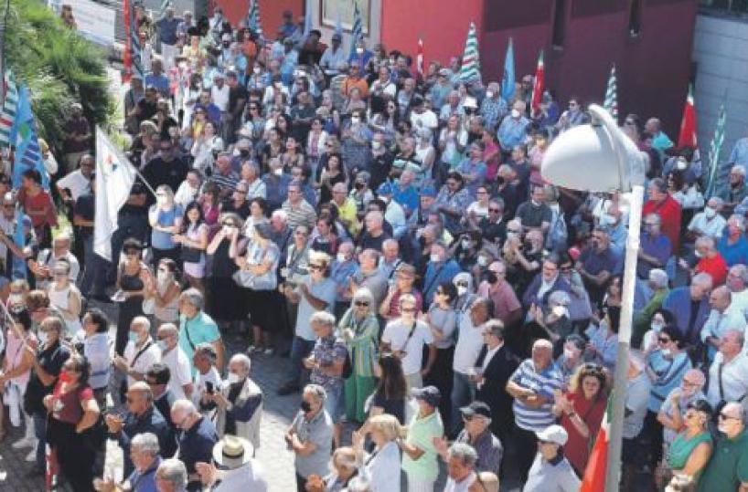 Matera, un mare di gente grida: &laquo;Salviamo la sanit&agrave;&raquo;