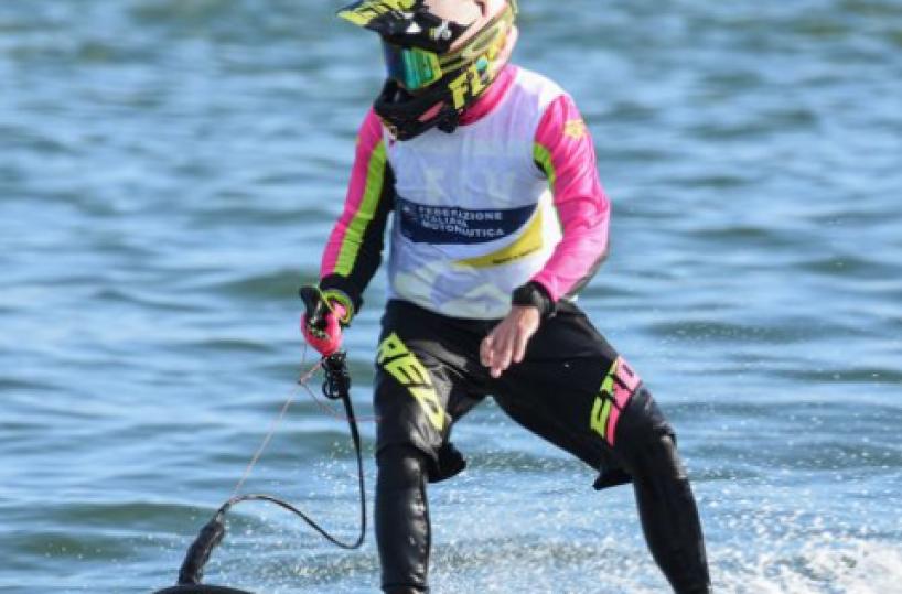 Motosurf, il campionato mondiale sul Gargano