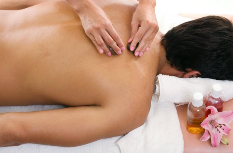 Taranto, sesso a pagamento nel centro massaggi cinese: sequestri, indagata la titolare