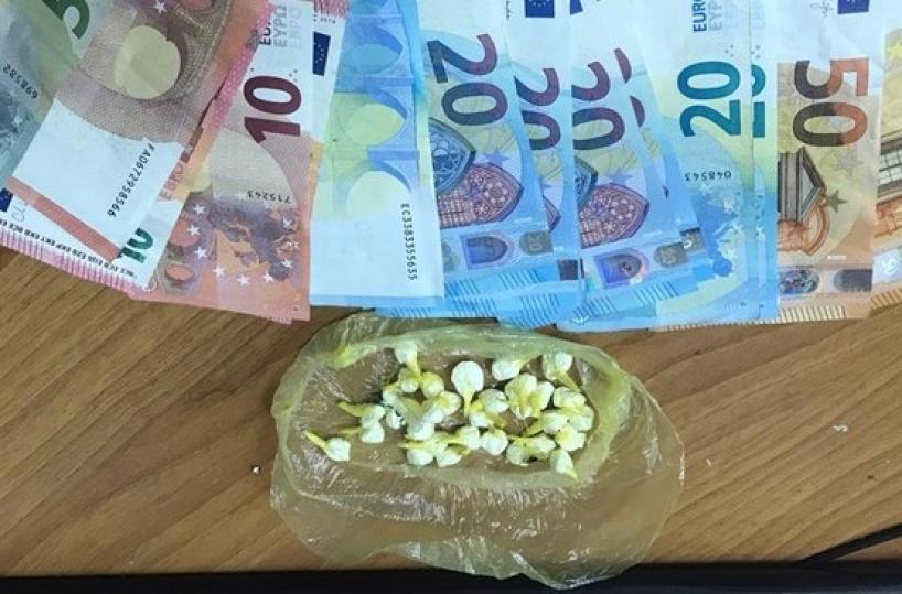 Taranto, arrestato giovane per presunto spaccio in un circolo ricreativo