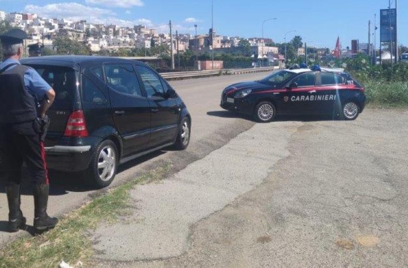 Viola il divieto di avvicinamento per maltrattamenti alla moglie, arrestato a Mottola