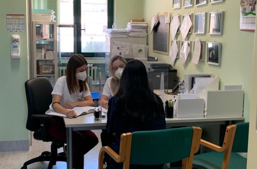 EvƏ, a Bari nasce un numero WhatsApp per contraccezione d’urgenza e salute sessuale