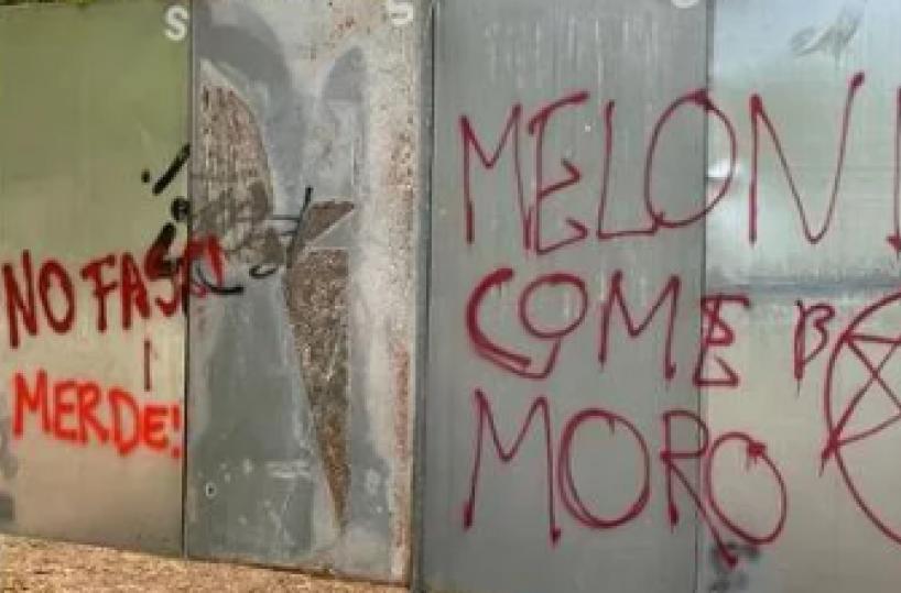 Minacce a Meloni firmate Br, la leader di FdI tira in ballo Emiliano 