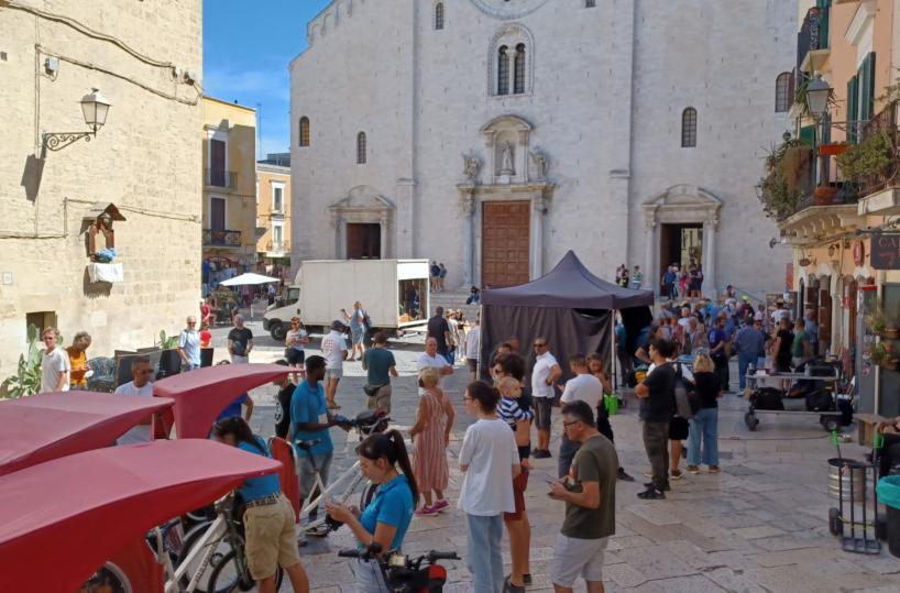 Lolita torna in città, nuovo ciak in cattedrale a Bari
