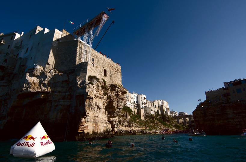 Tanto azzurro nei tuffi dalle grandi altezze: Polignano tifa per Cosetti, Baraldi e Barnaba