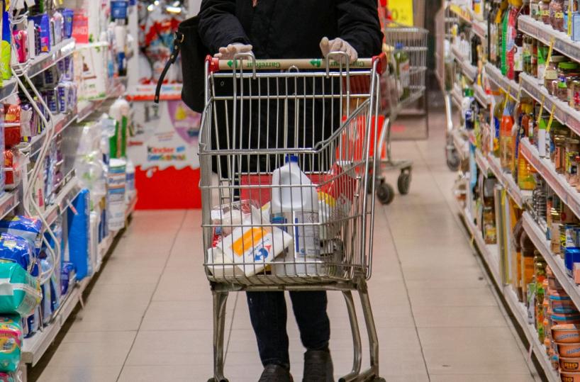 Abbattere i muri tra ricchezza e povertà fa crescere il paese