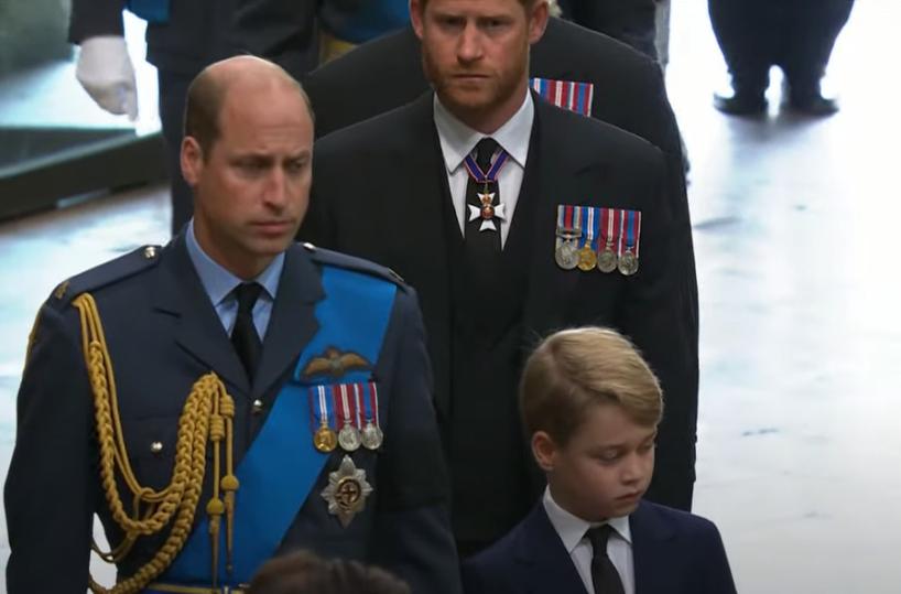 Una Londra blindata dà l’ultimo saluto alla Regina Elisabetta: il giorno dei funerali