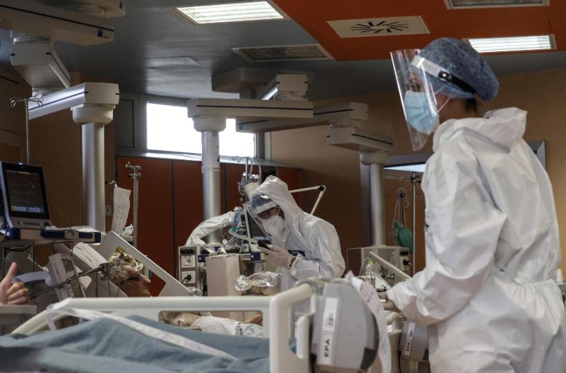 Covid, in Puglia 814 casi e un morto: incidenza al 10%