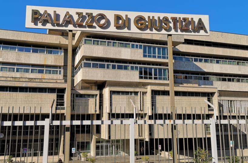 Potenza, si finge vittima ma è complice di estorsione: arrestato