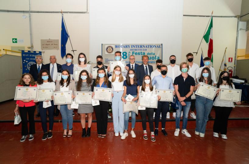 «Festa della Scuola», premiati i migliori studenti della Bat