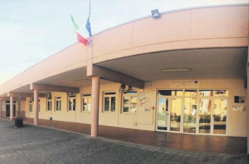 Addio caro grembiule, polemica a Monopoli per l’arrivo della divisa