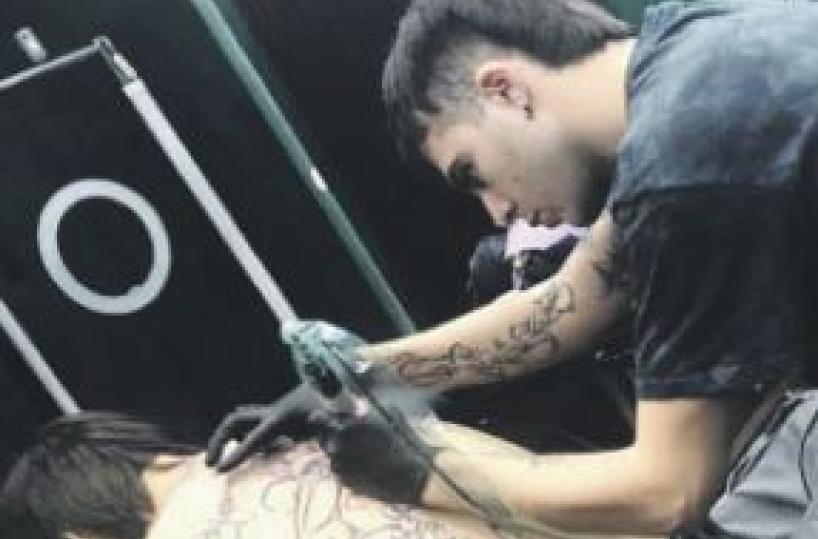 «Per Victoria ho realizzato un tatuaggio molto sexy»