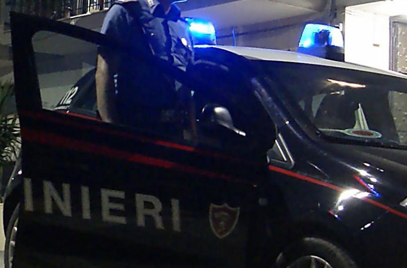 Taranto, ferisce un carabiniere per evitare il controllo: arrestato